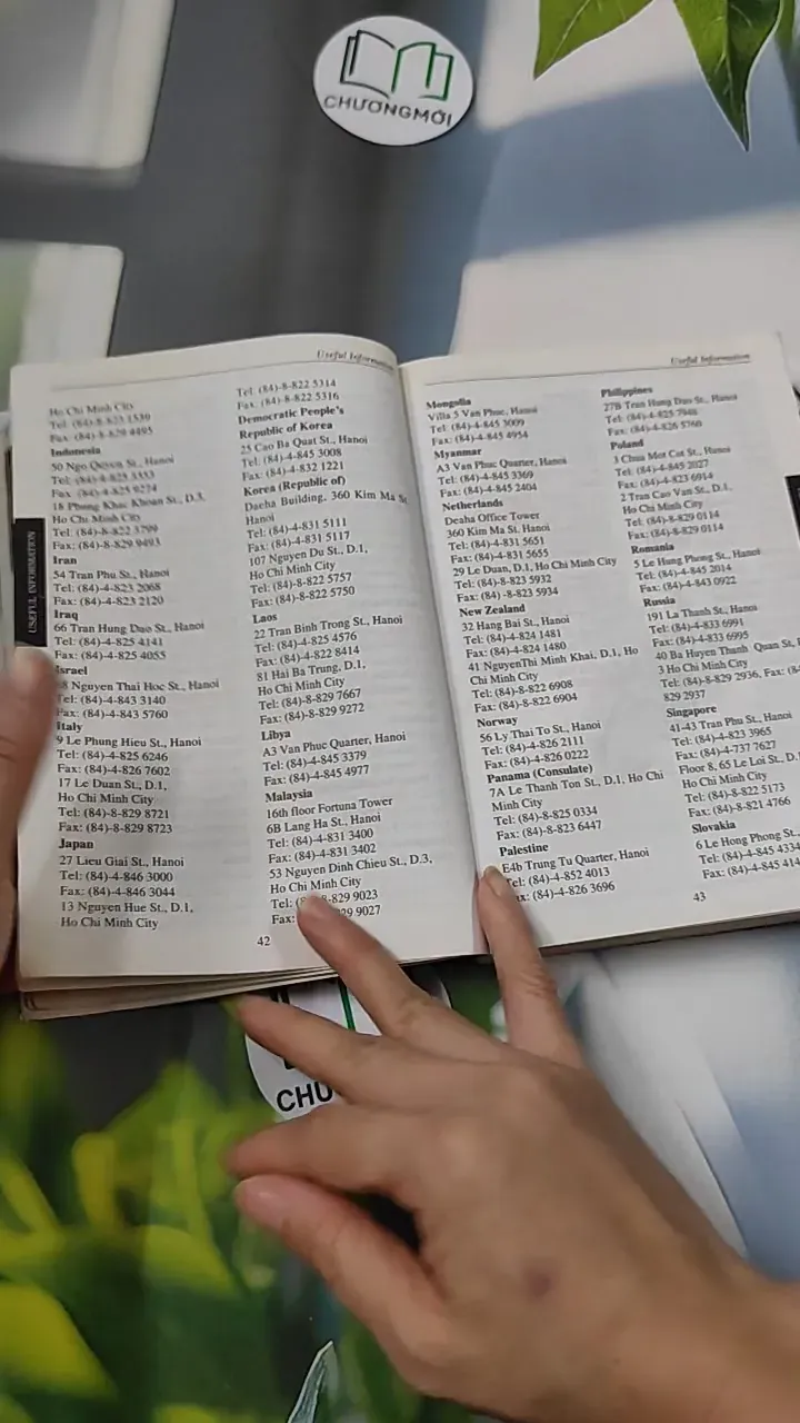 Vietnam Tourist Guidebook - Vietnam National Administration of Tourism 754516