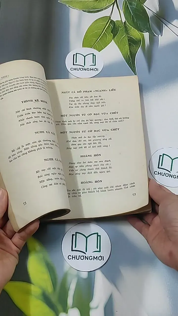 [MIỄN PHÍ BỌC SÁCH] Thơ Ca Hồ Chủ Tịch (1974) 674966