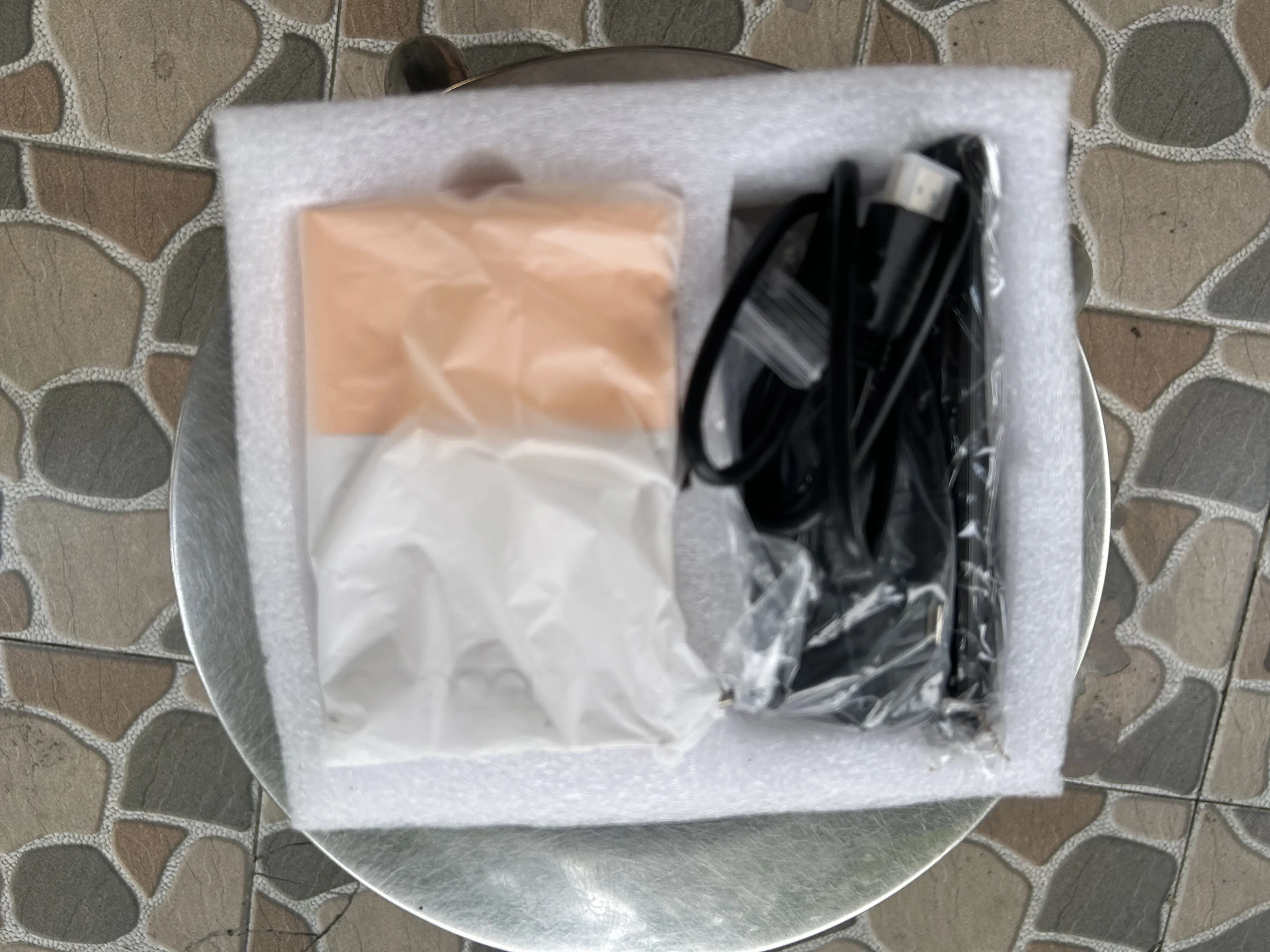 Máy chiếu mini YG 300 (như mới) 977089