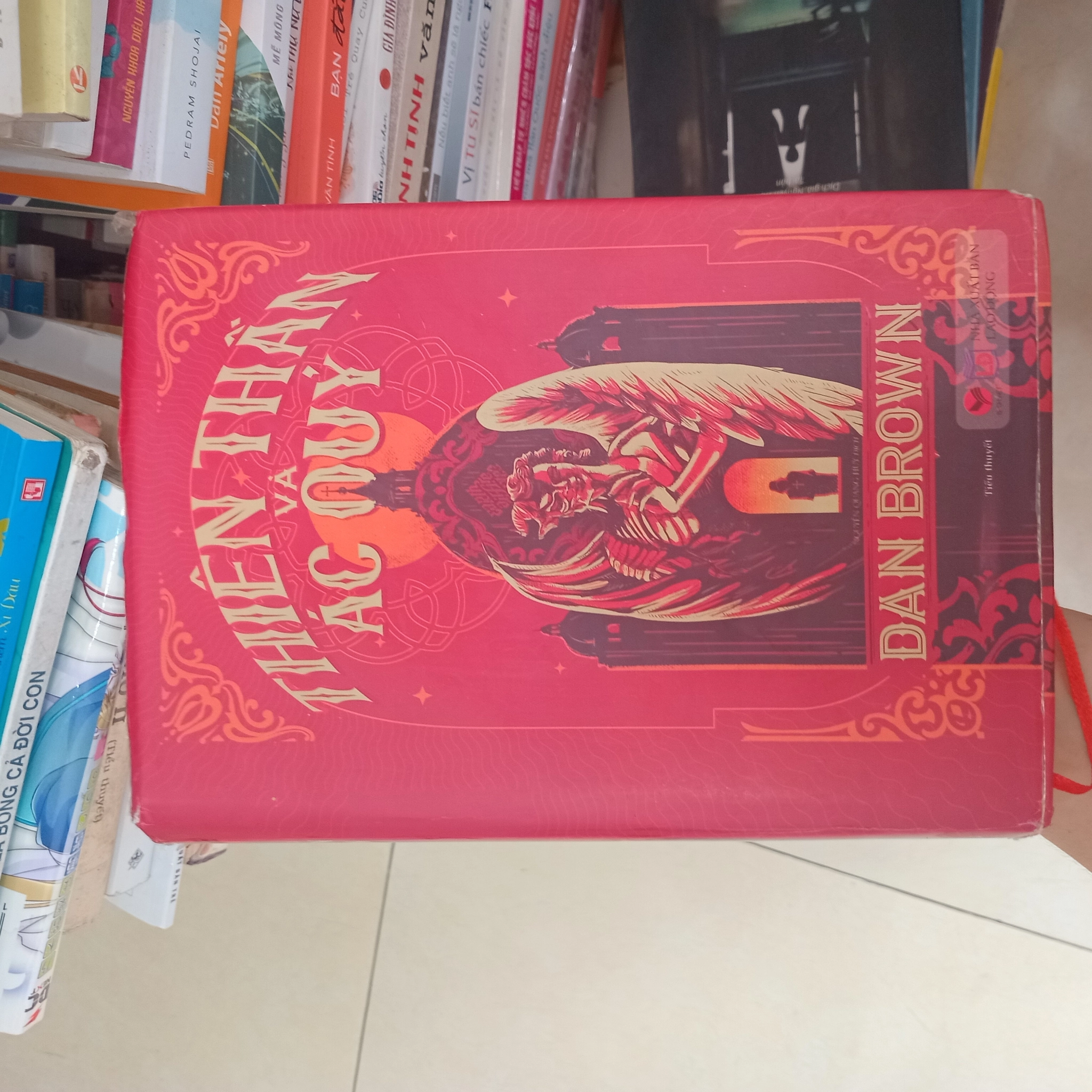 Thiên thần và ác quỷ 📚 by  - Sách Book Cover - Ngọc Hiển Books