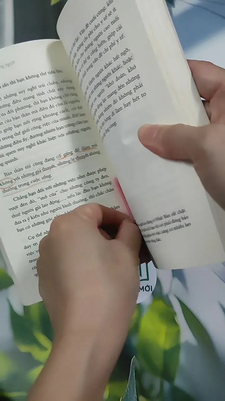 Đừng Cười Để Vừa Lòng Người - Tokio Godo 787051