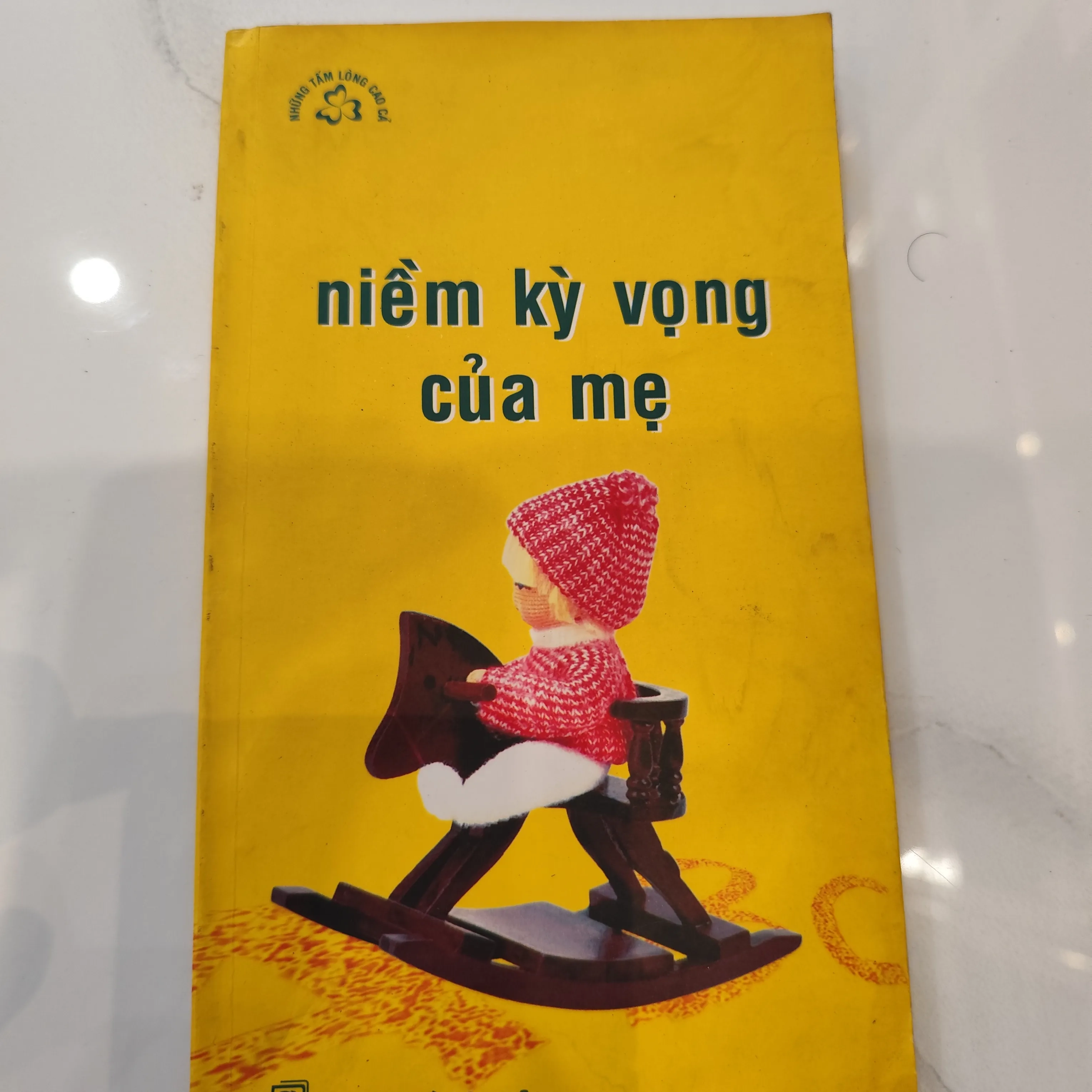Niềm kì vọng của mẹ by  - Sách Book Cover - Ngọc Hiển Books