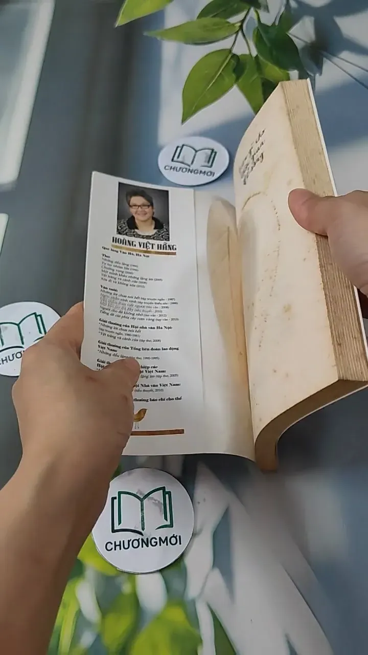 Tiêu Gì Cho Thời Gian Để Sống - Hoàng Việt Hằng 727247