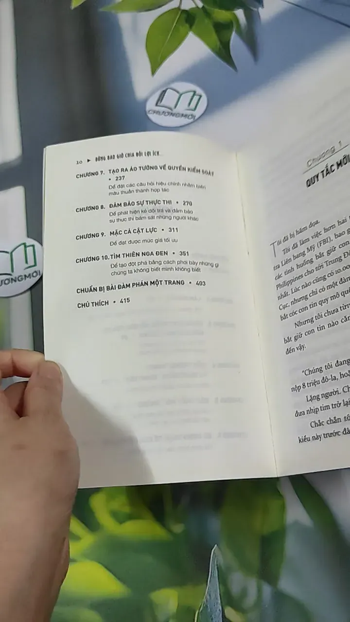 [MIỄN PHÍ BỌC SÁCH] Đừng Bao Giờ Chia Đôi Lợi Ích Trong Mọi Cuộc Đàm Phán - Chris Voss & Tahl Raz 787064