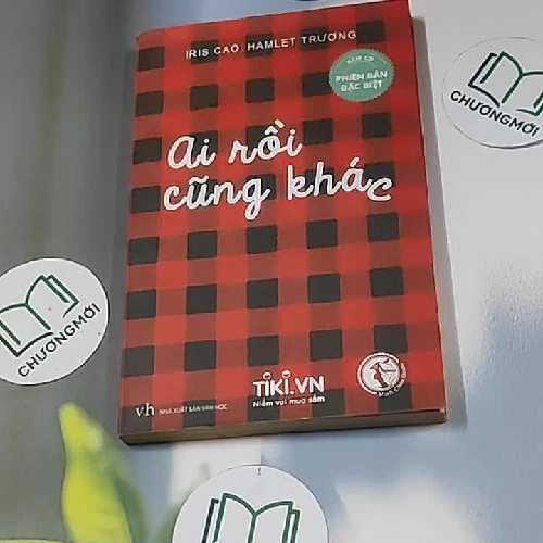 Ai rồi cũng khác - Iris Cao, Hamlet Trương