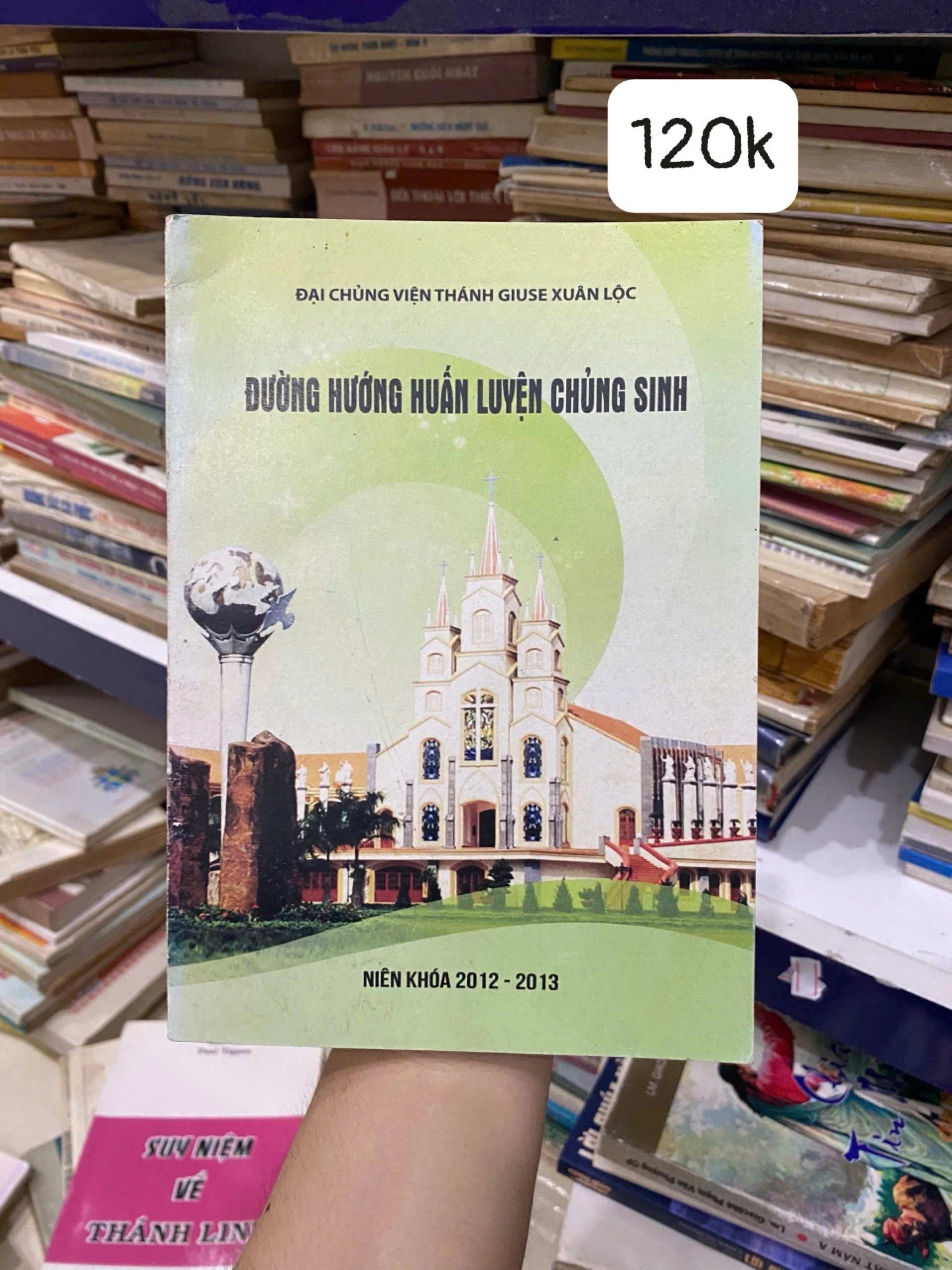 Đường hướng huấn luyện chủng sinh by  - Sách Book Cover - Ngọc Hiển Books