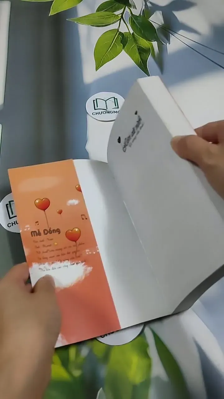 Hôn Cái Nào! Cô Nàng Xấu Tính - Mễ Đồng 705681