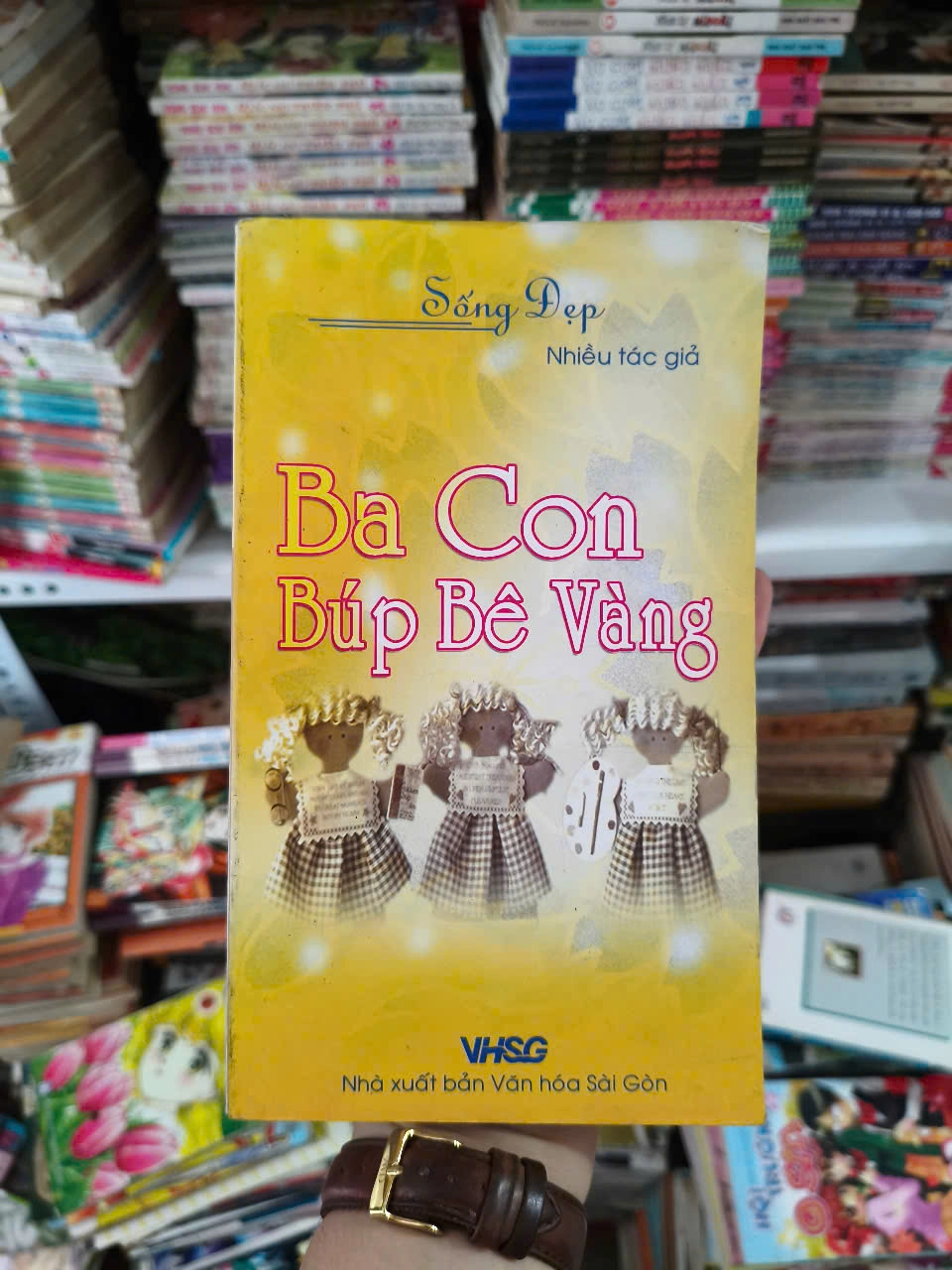 Ba Con Búp Bê Vàng by  - Sách Book Cover - Ngọc Hiển Books