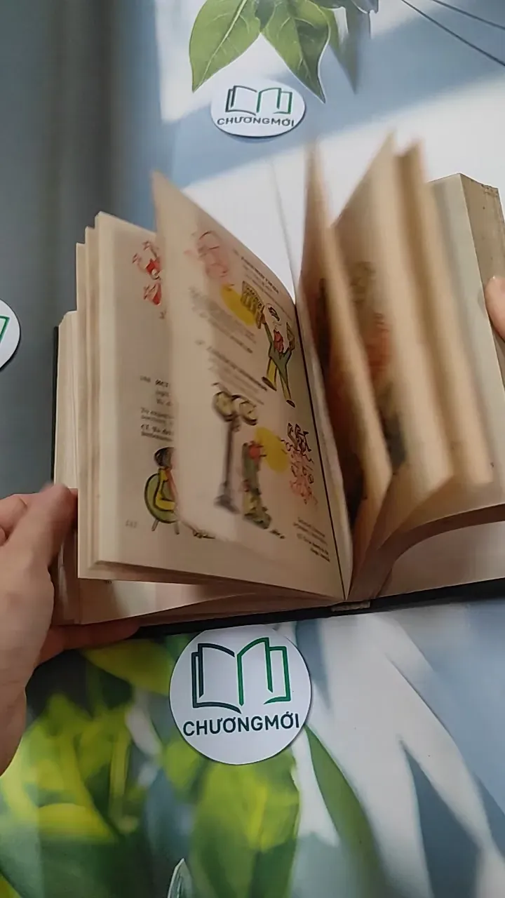 [MIỄN PHÍ BỌC SÁCH] A Book of Russian Idioms Illustrated - M.I. Dubrovin 749567