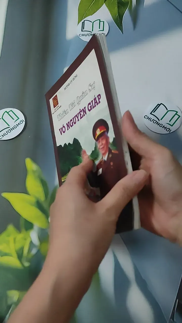 Thiên Tài Quân Sự Võ Nguyên Giáp - Huỳnh Uy Dũng 928561