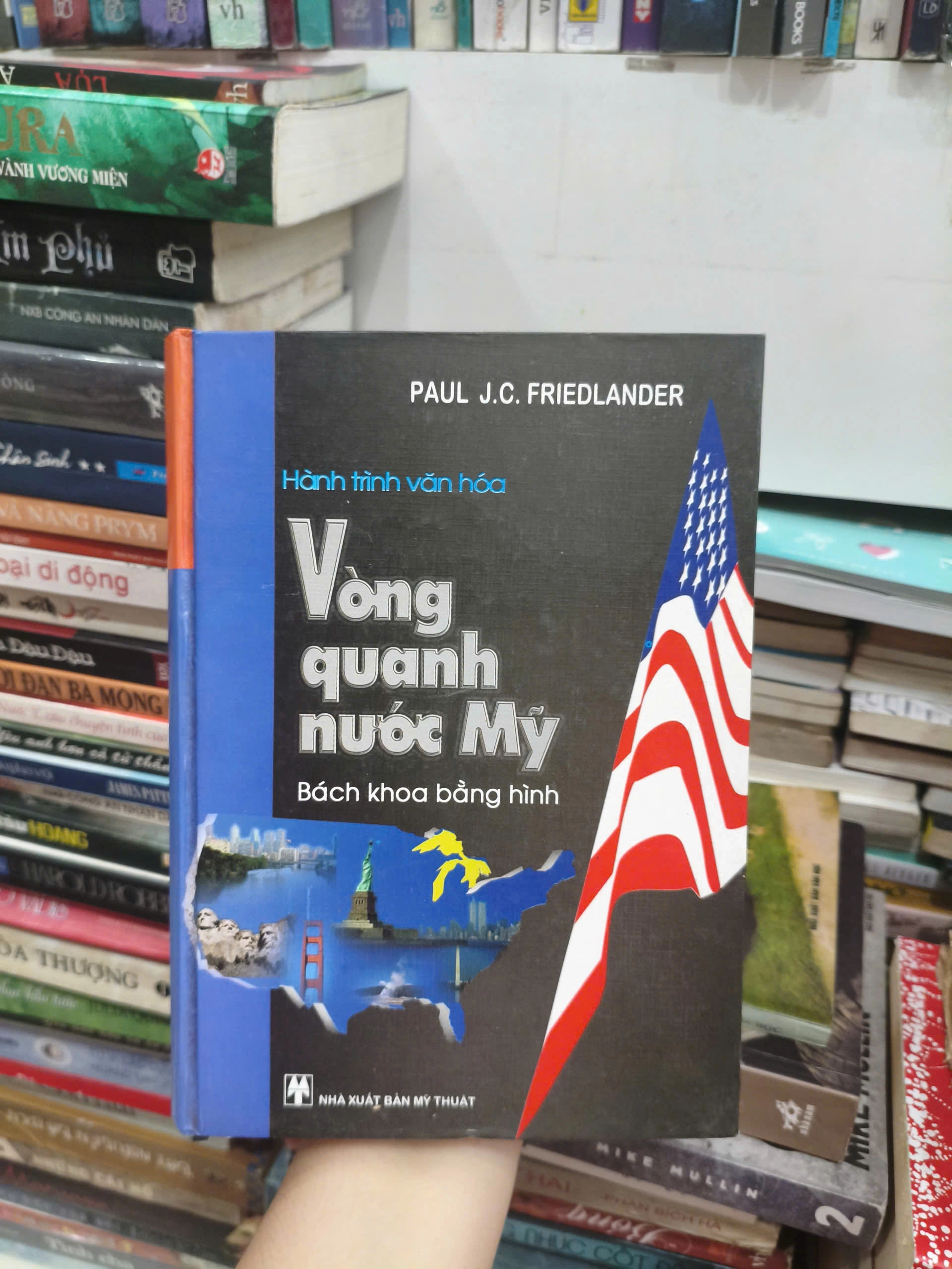 Vòng quanh nước Mỹ Paul J.C. Friedlander by Paul J.C. Friedlander - Sách Book Cover - Ngọc Hiển Books
