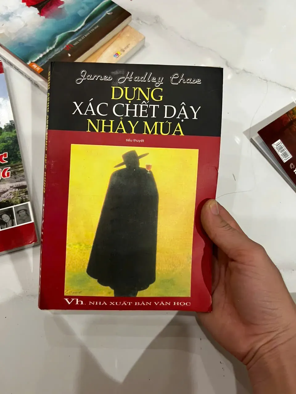 Dựng xác chết dậy nhảy múa ⭐ by  - Sách Book Cover - Ngọc Hiển Books
