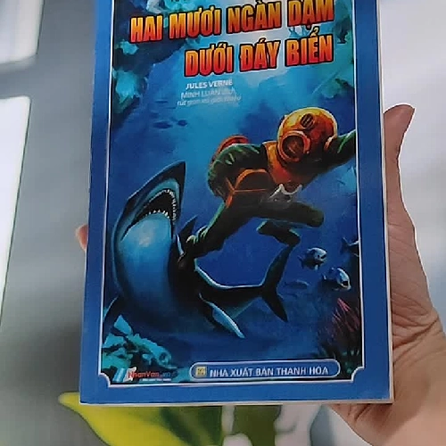 Hai vạn dặm dưới đáy biển