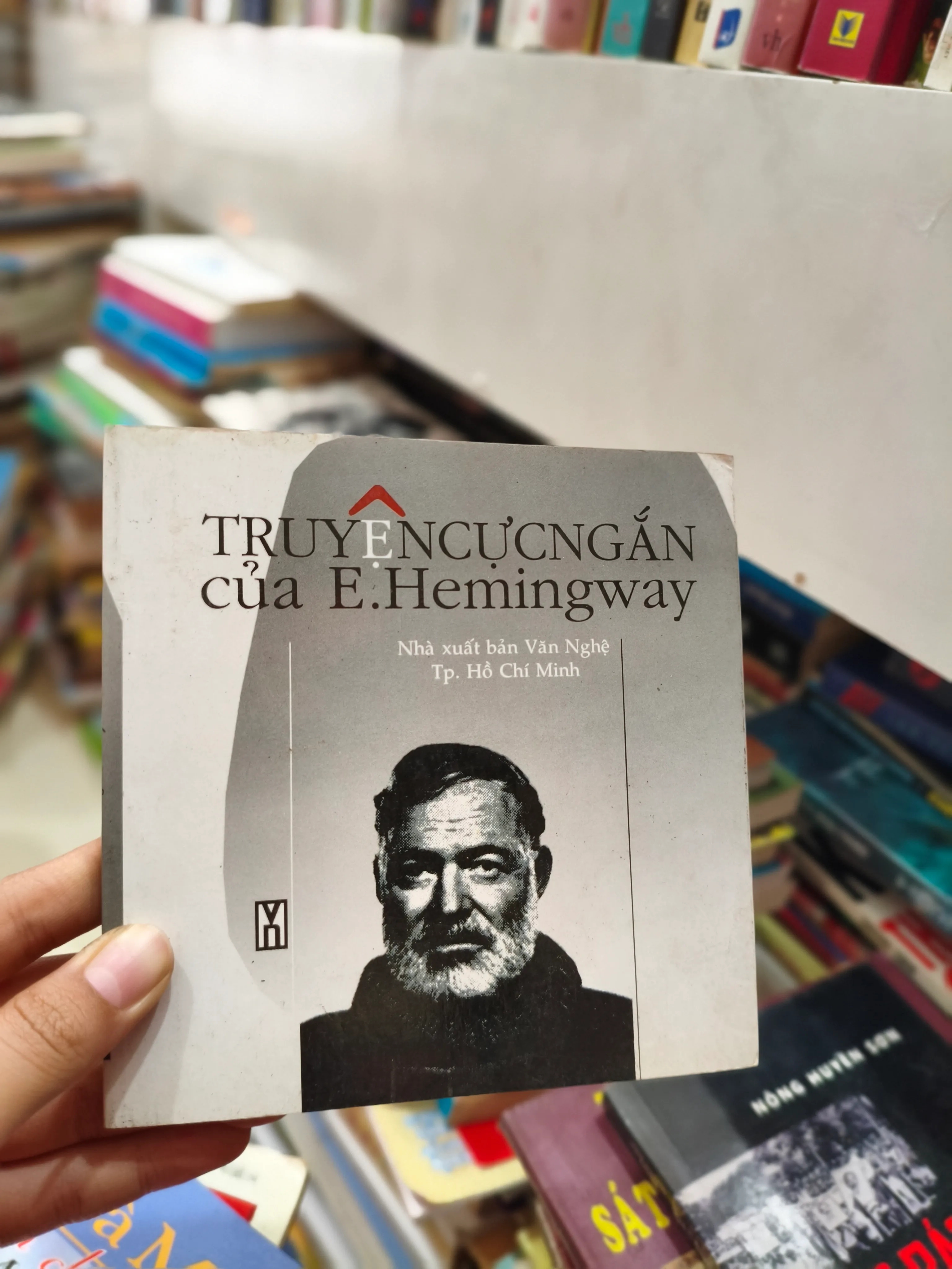 Truyện cực ngắn của E.Hemingway 