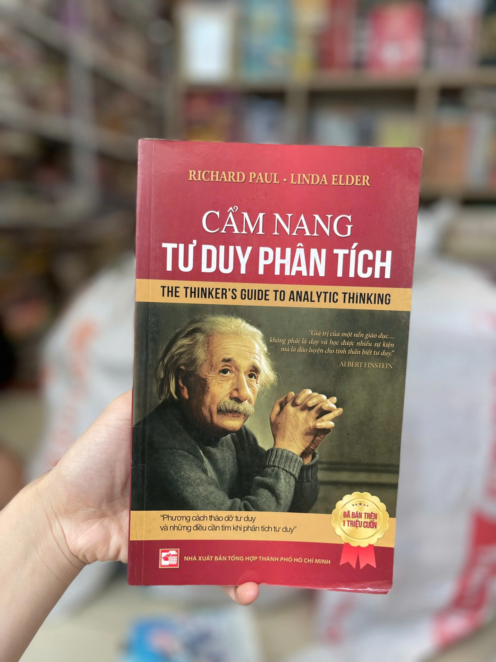 Cẩm Nang Tư Duy Phân Tích by Richard Paul, Linda Elder - Sách Book Cover - Ngọc Hiển Books