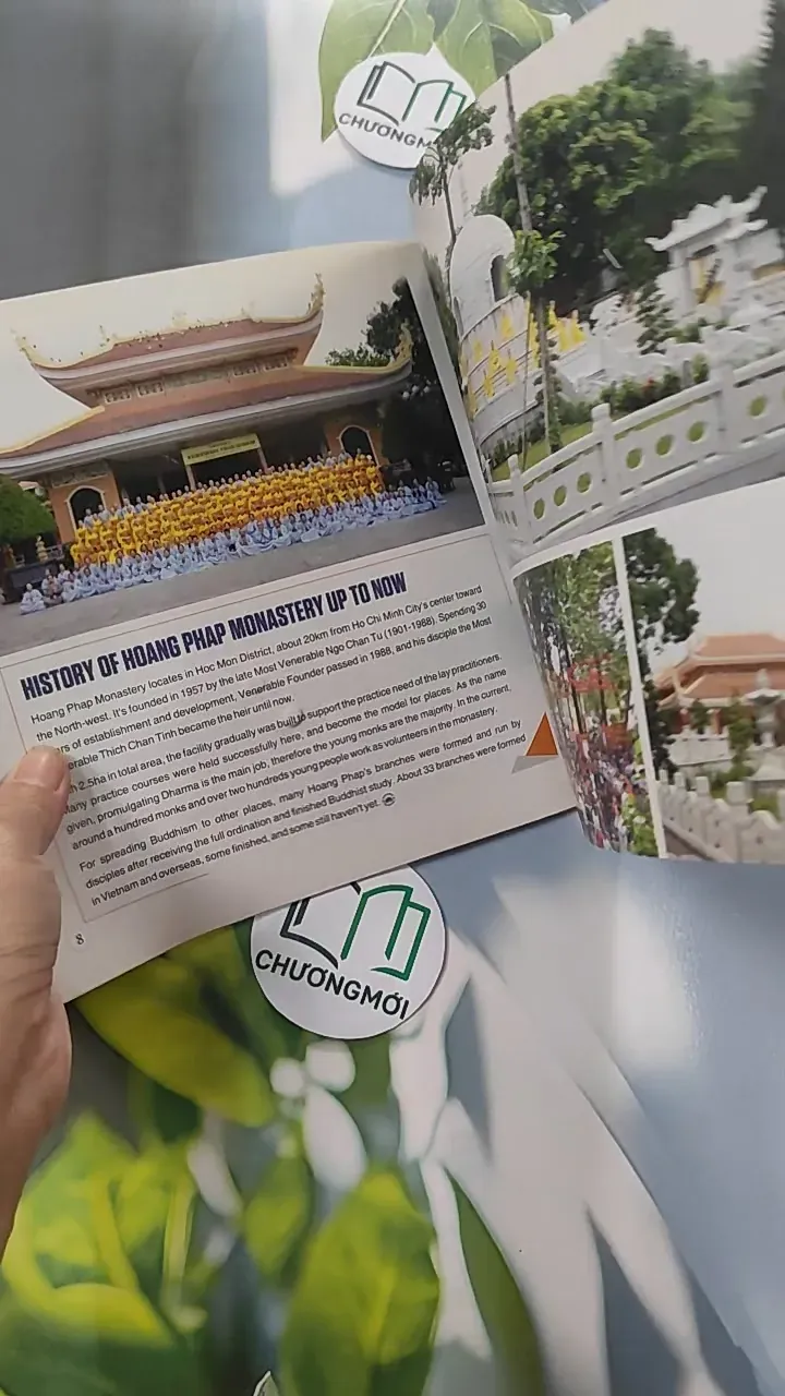 Đôi Nét Về Chùa Hoằng Pháp - Song Ngữ - Thích Chân Tính 775957