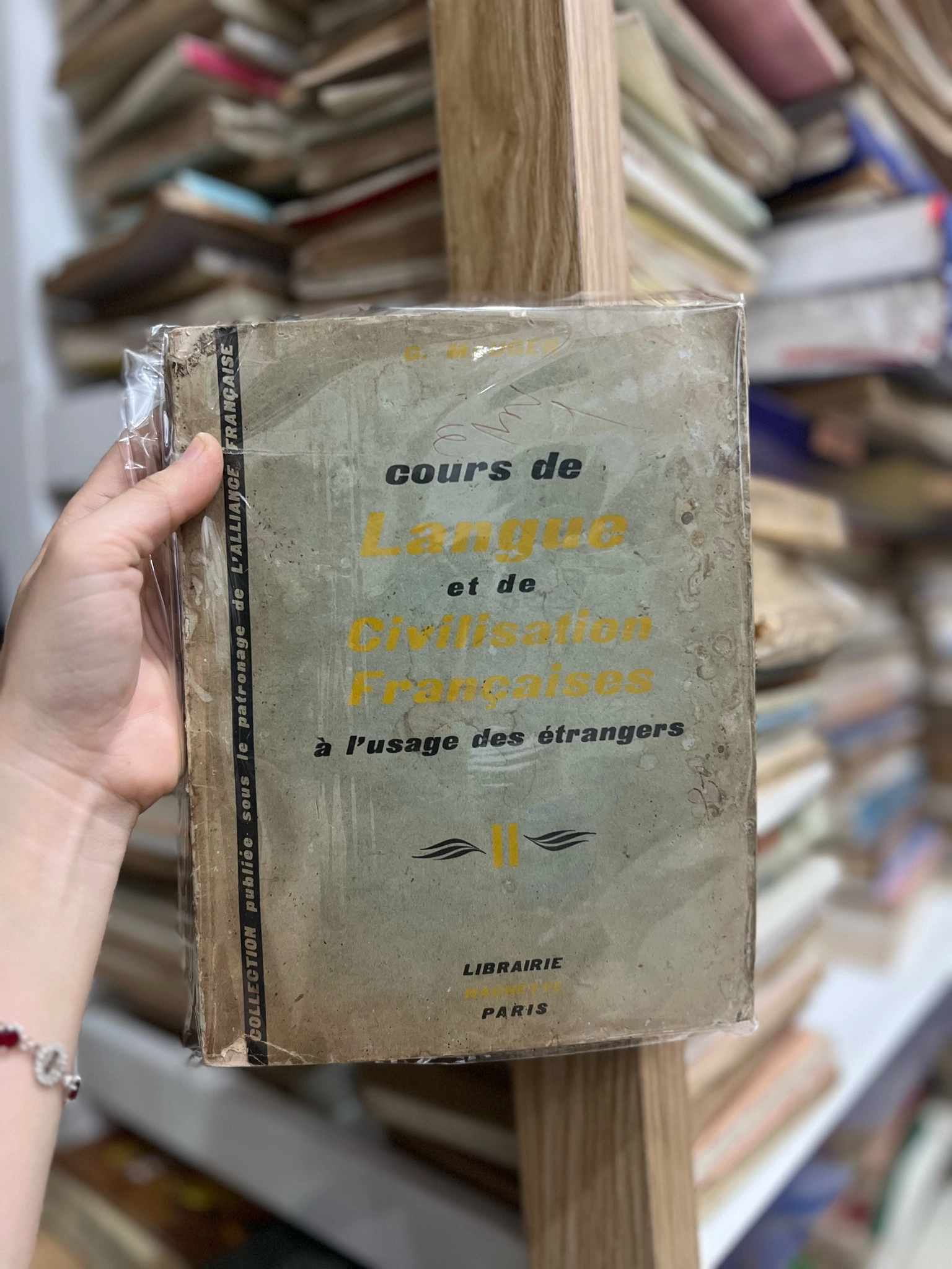 Cours de Langue et de Civilisation Françaises . Vol. I G. Mauger . Editorial Mangold. by  - Sách Book Cover - Ngọc Hiển Books