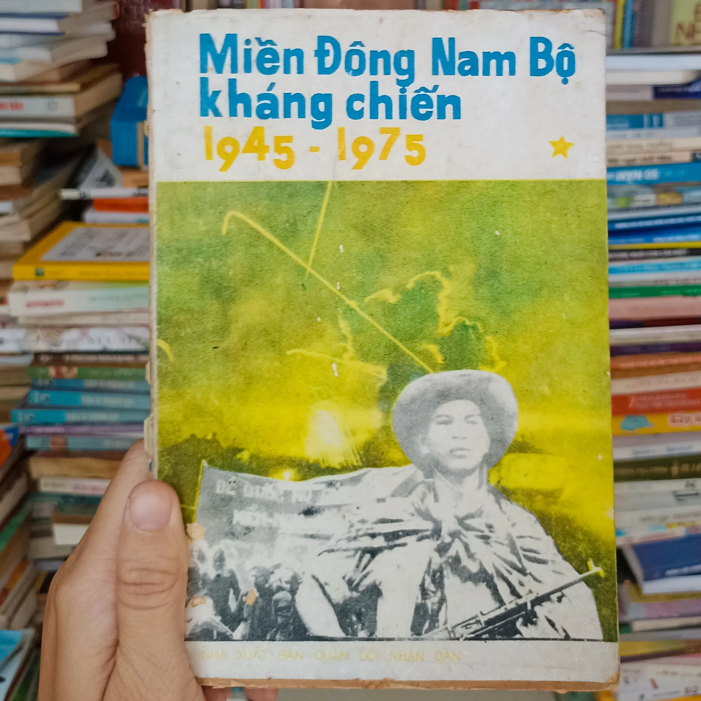 Mình Đông Nam Bộ Kháng Chiến 1945-1975 🌻 by  - Sách Book Cover - Ngọc Hiển Books