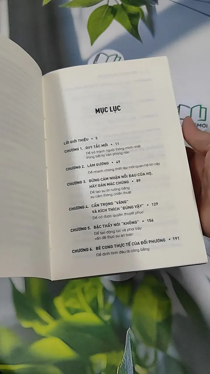 [MIỄN PHÍ BỌC SÁCH] Đừng Bao Giờ Chia Đôi Lợi Ích Trong Mọi Cuộc Đàm Phán - Chris Voss & Tahl Raz 787064