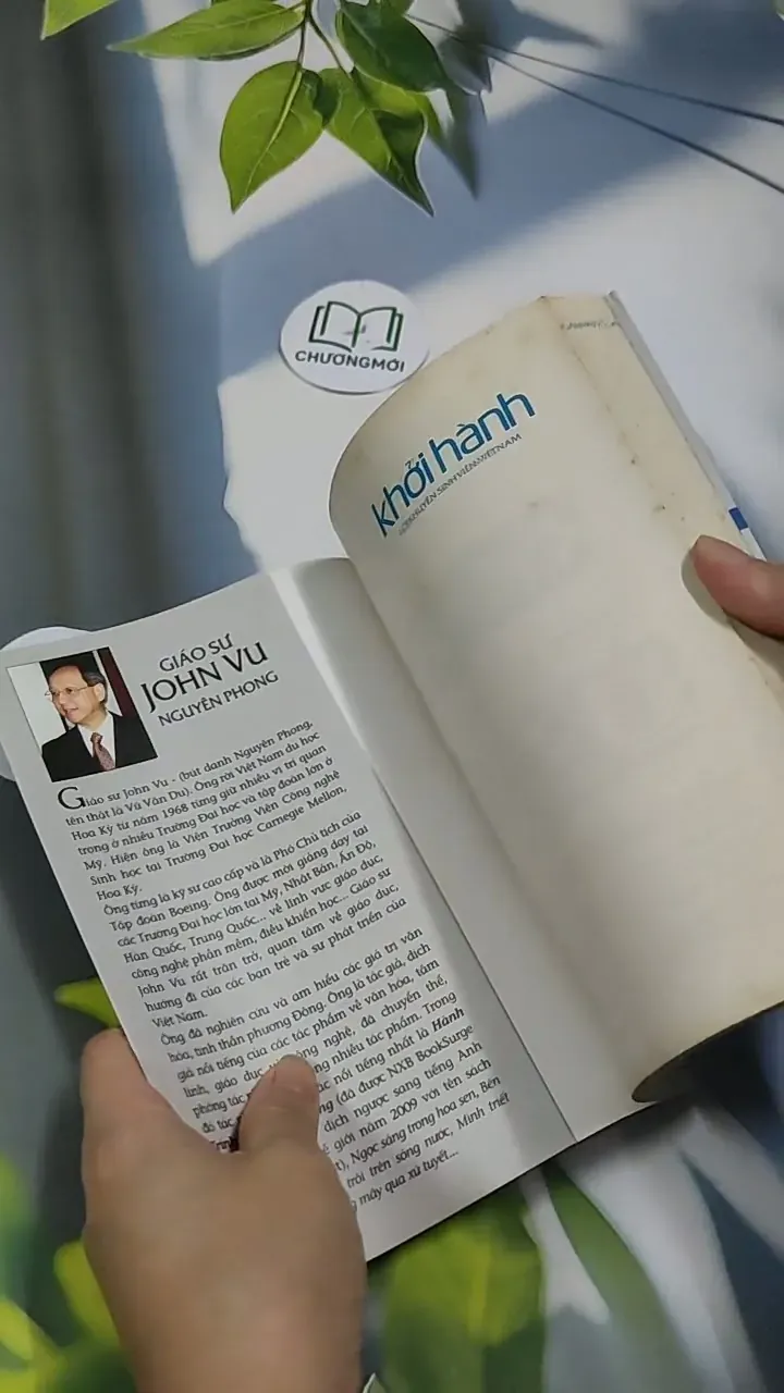 Departure - Khởi Hành - Giáo sư John Vu 707325