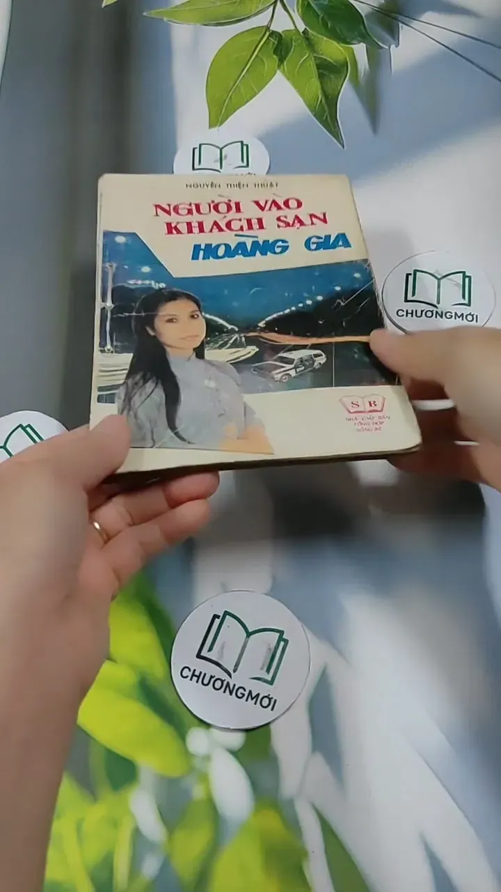 Người Vào Khách Sạn Hoàng Gia - Nguyễn Thiện Thuật 713874