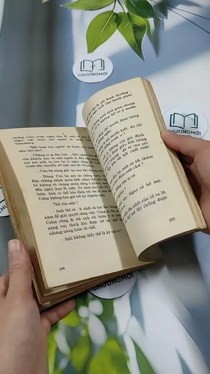 Nhà Nữ Ngoại Cảm Bất Hạnh - Guy Des Cars 713858