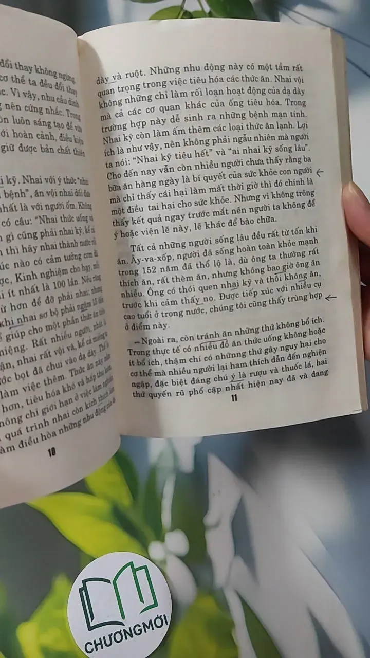 Cẩm Nang Thầy Thuốc Gia Đình: Chữa Bệnh Không Dùng Thuốc - Lê Minh 780842