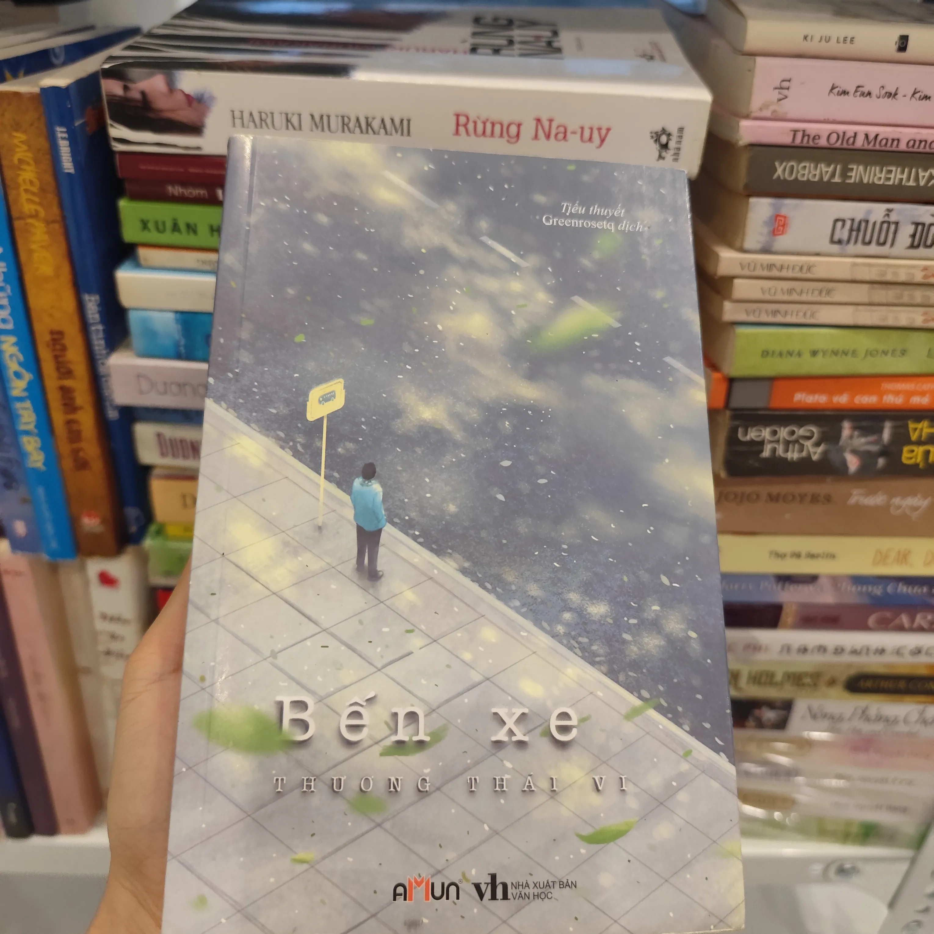 Bến xe Thương Thái Vi by  - Sách Book Cover - Ngọc Hiển Books