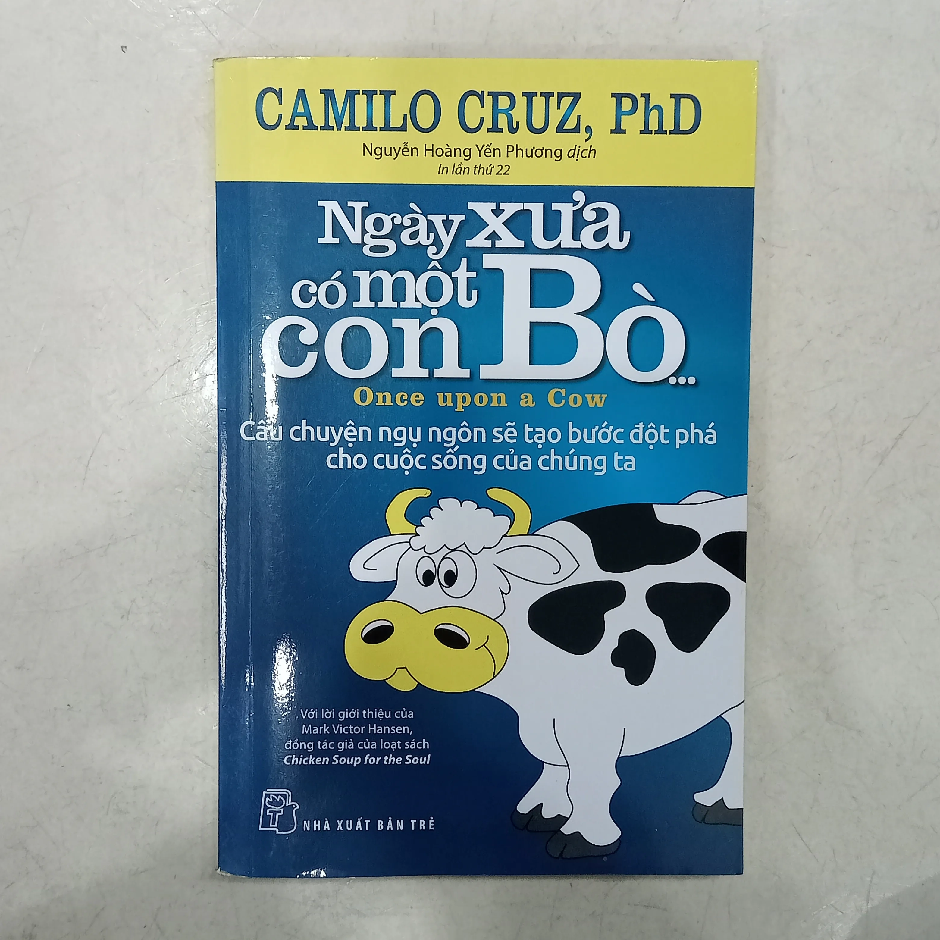 Ngày xưa có một con bò 📚 by  - Sách Book Cover - Ngọc Hiển Books