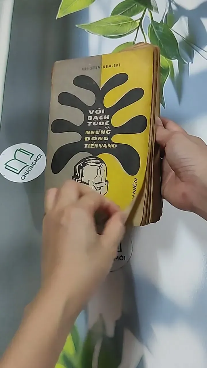 Vòi Bạch Tuộc và những Đồng Tiền Vàng (1977) - Kri-stin Dem-ski 674976