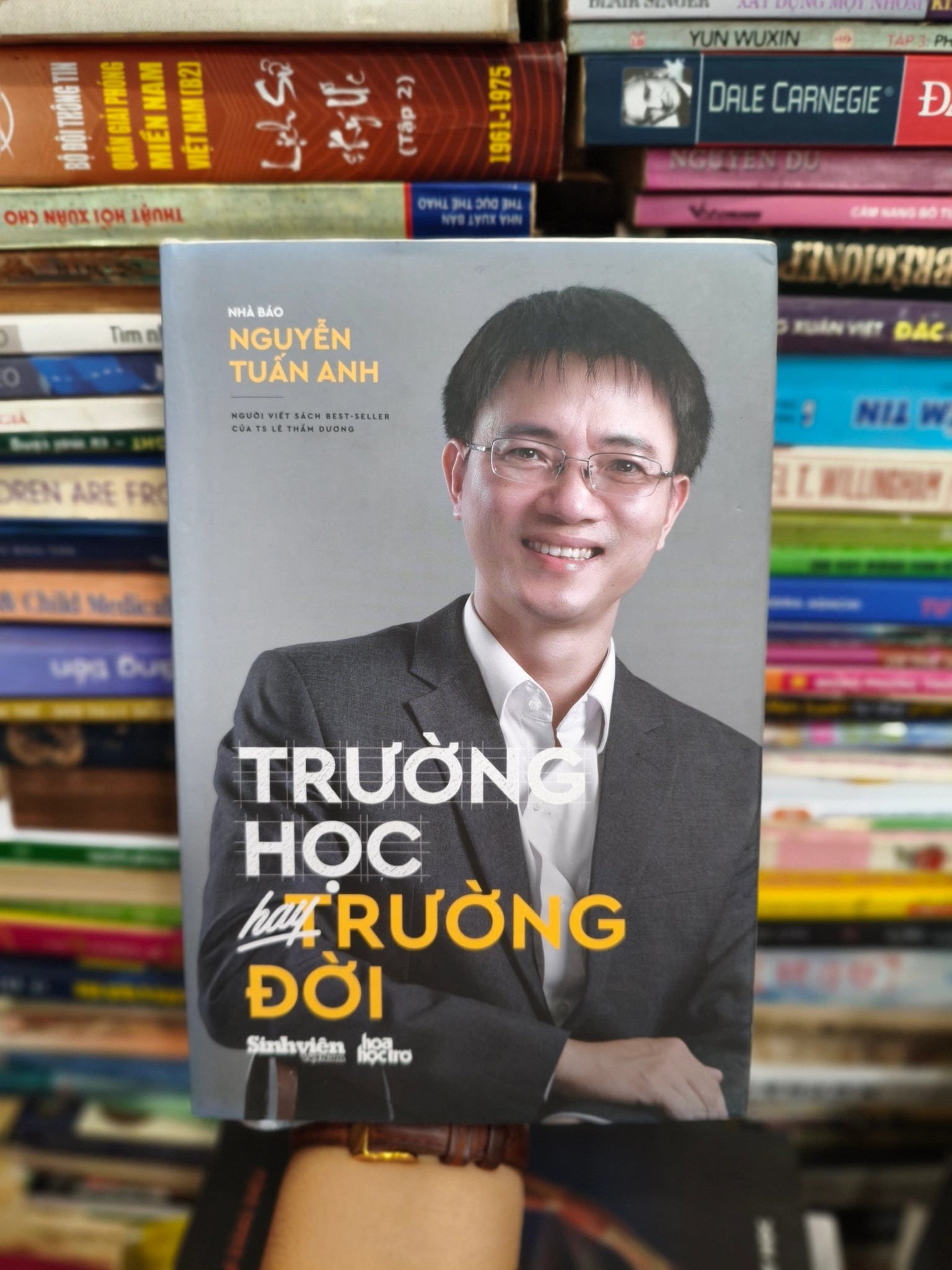 Trường học hay trường đời 🌱 by  - Sách Book Cover - Ngọc Hiển Books