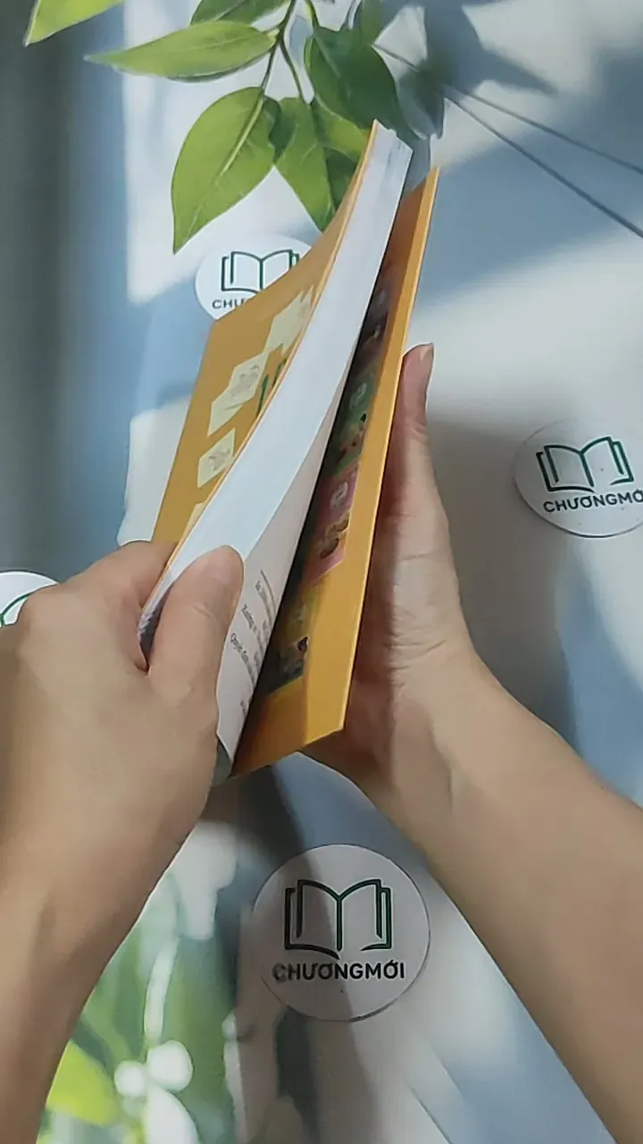 150 ký hiệu ngôn ngữ giúp cha mẹ và trẻ sơ sinh hiểu nhau - Christine Nougarolles  688559