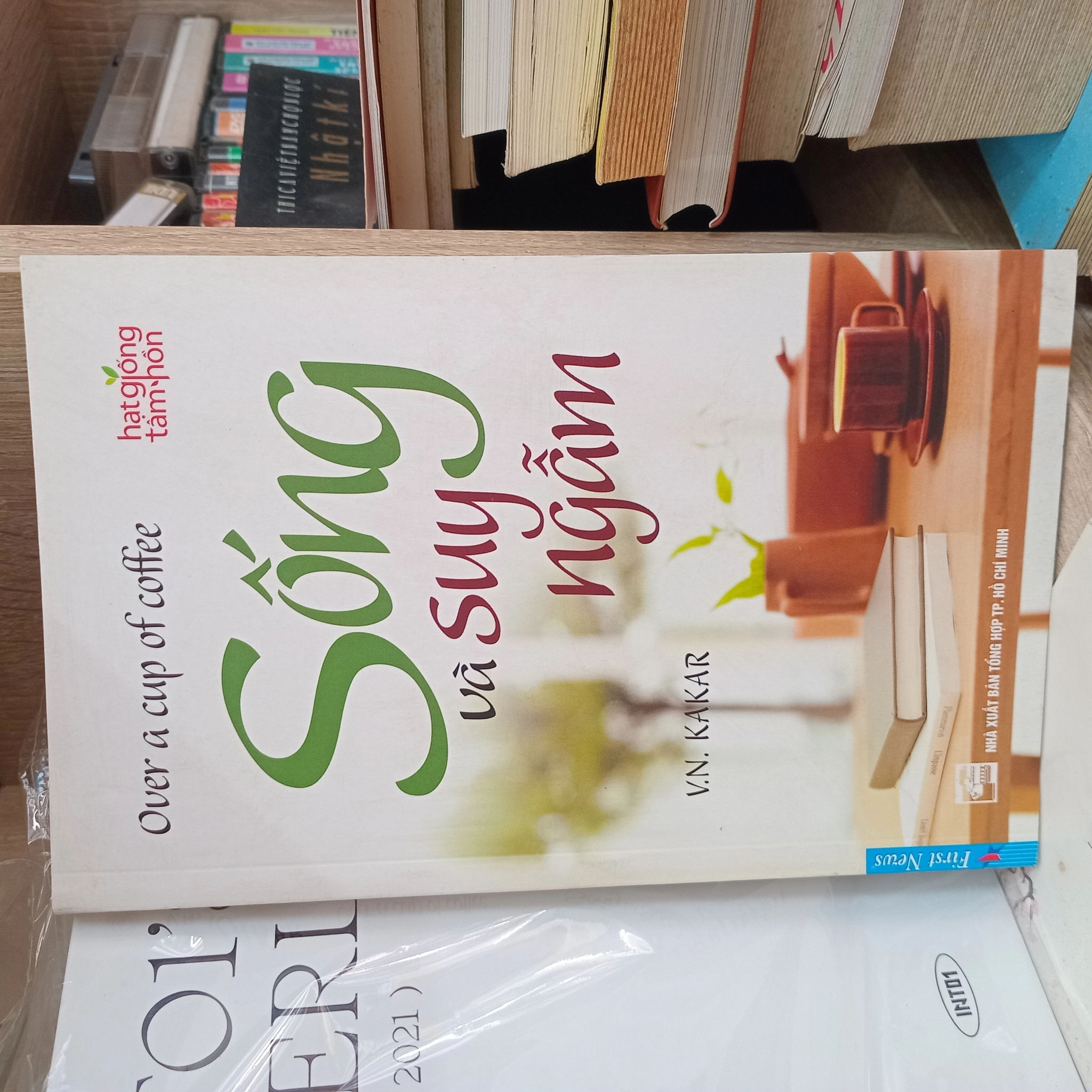 Sống Và Suy Ngẫm 📚