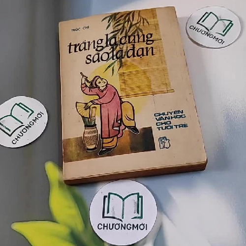 [MIỄN PHÍ BỌC SÁCH] Trăng Là Cung Sao Là Đạn - Trúc Chi