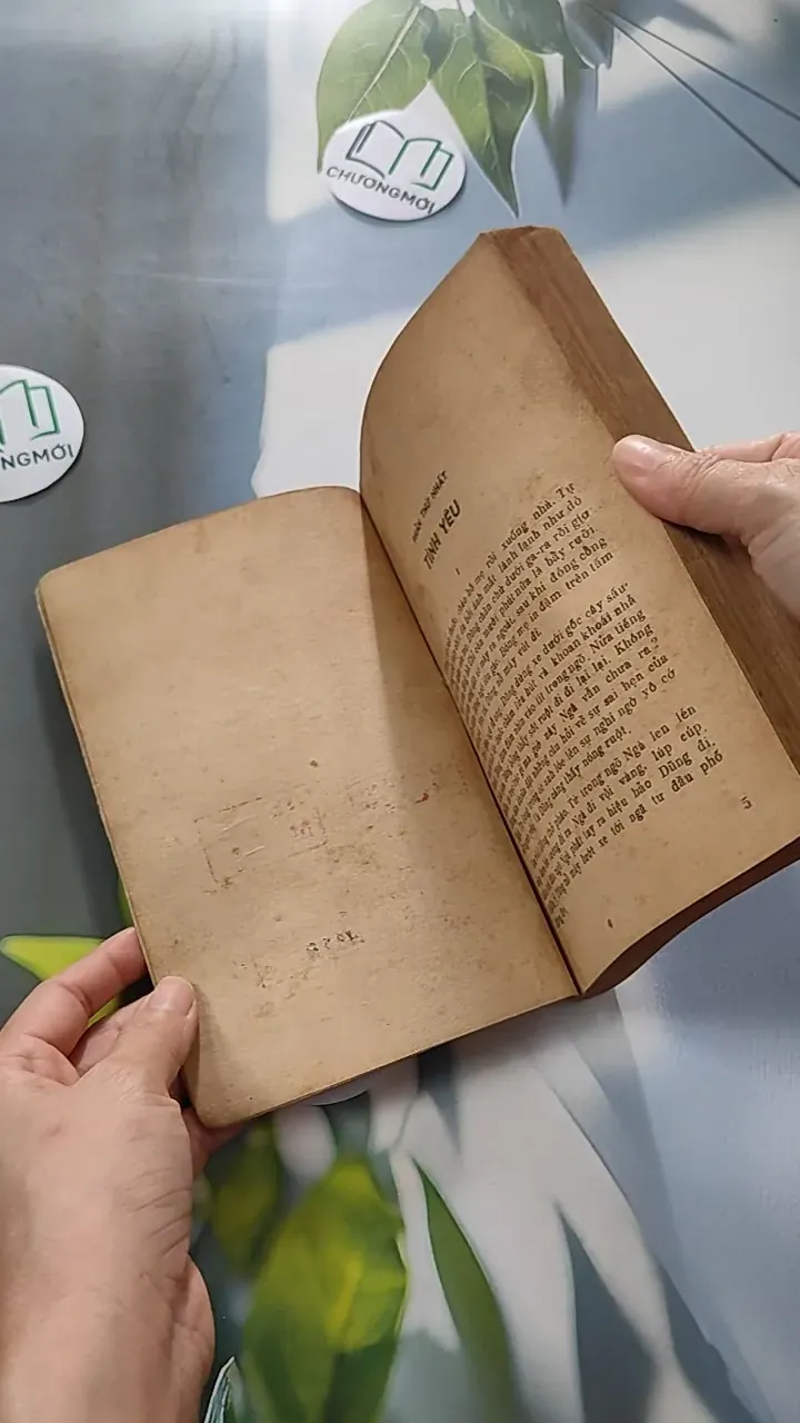 [XƯA] Nuốt Dòng Nước Mắt (1991) - Hương Trà 776051