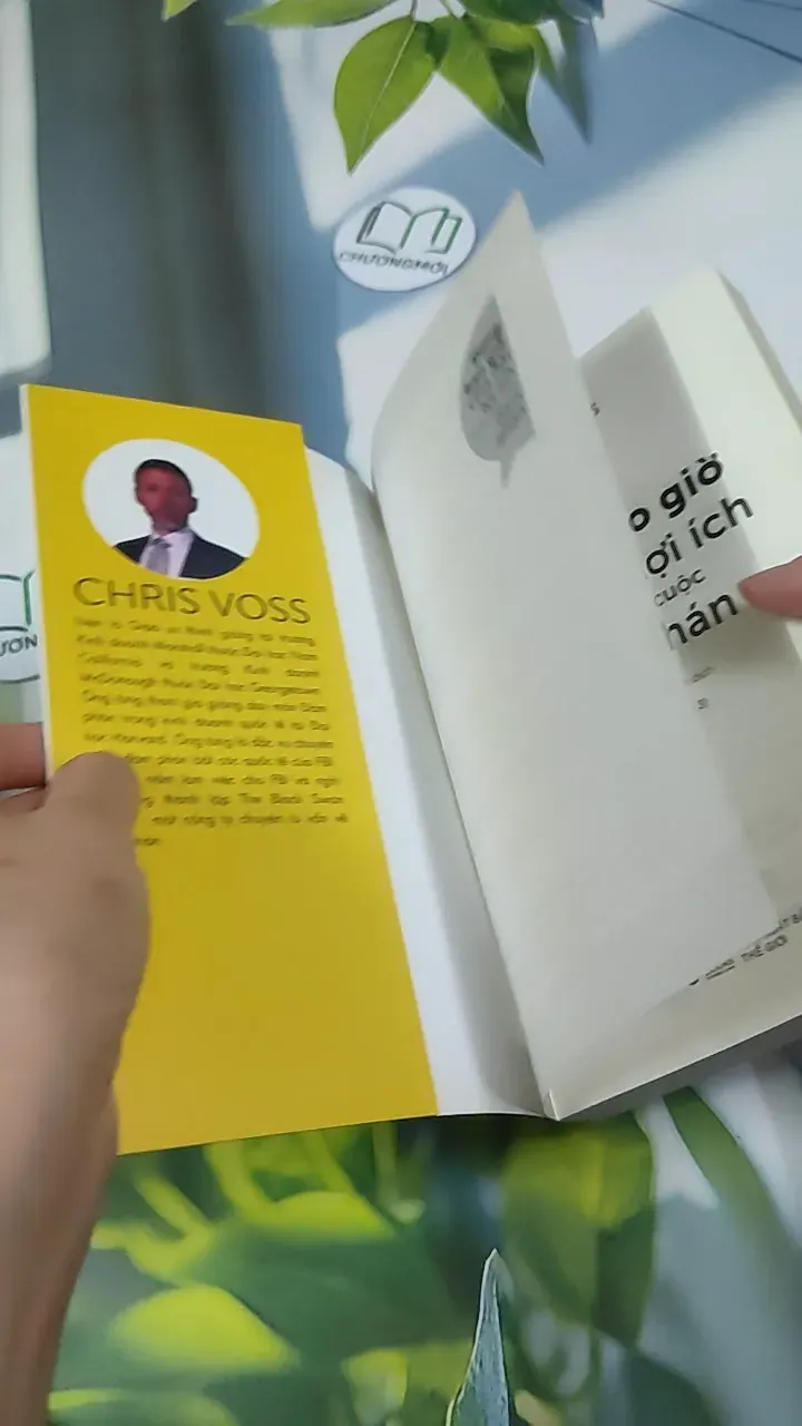 [MIỄN PHÍ BỌC SÁCH] Đừng Bao Giờ Chia Đôi Lợi Ích Trong Mọi Cuộc Đàm Phán - Chris Voss & Tahl Raz 787064