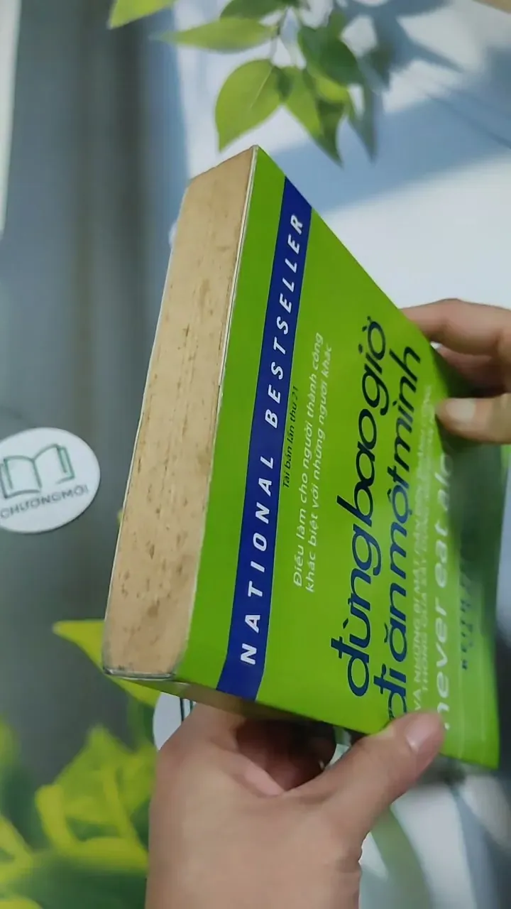 Đừng Bao Giờ Đi Ăn Một Mình 705698