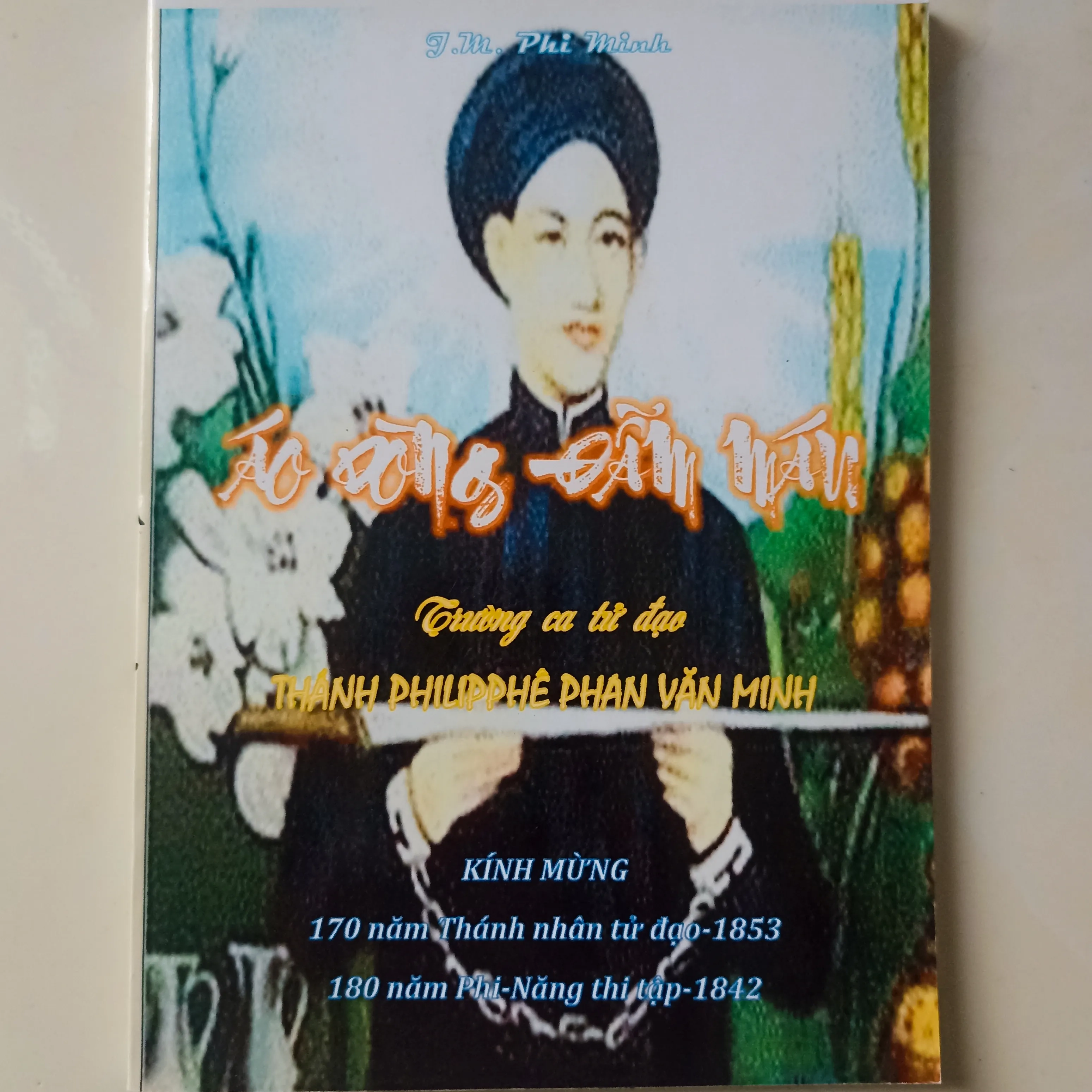 Áo choàng đẫm máu 🌻