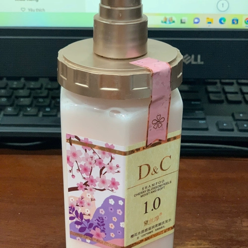 Dầu Gội Đầu Chiết Xuất Hoa Anh Đào D&c Cherry Blossom 500ml