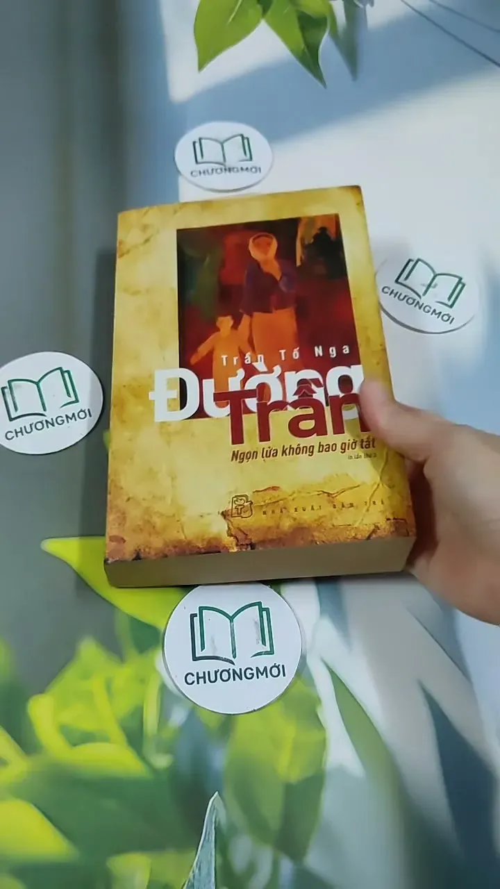 Đường Trần: Ngọn Lửa Không Bao Giờ Tắt - Trần Tố Nga 705659