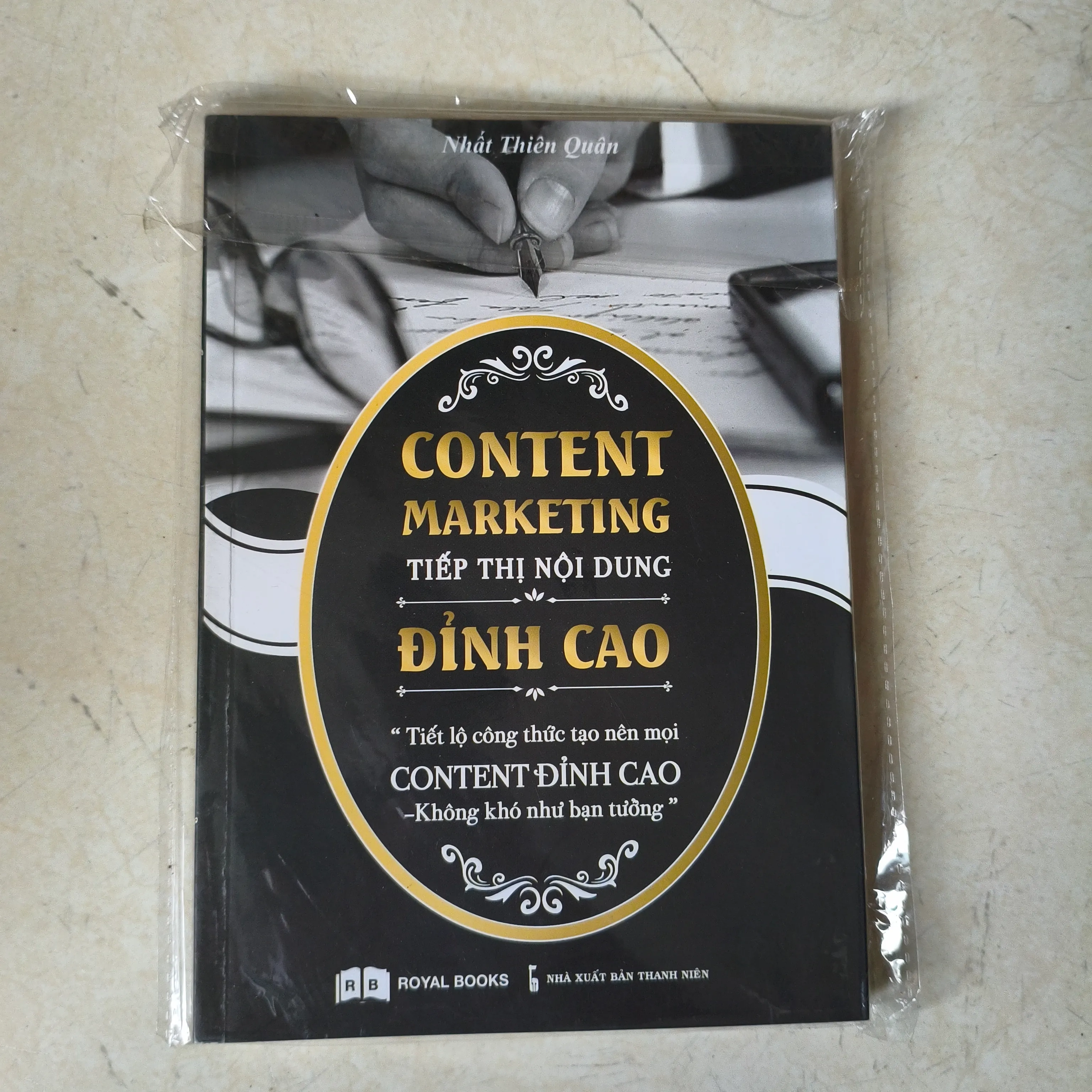 Content marketing đỉnh cao 🌱 by  - Sách Book Cover - Ngọc Hiển Books