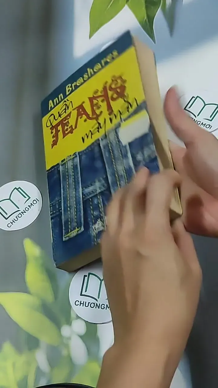 Quần jean may mắn - Ann Brashares 698570