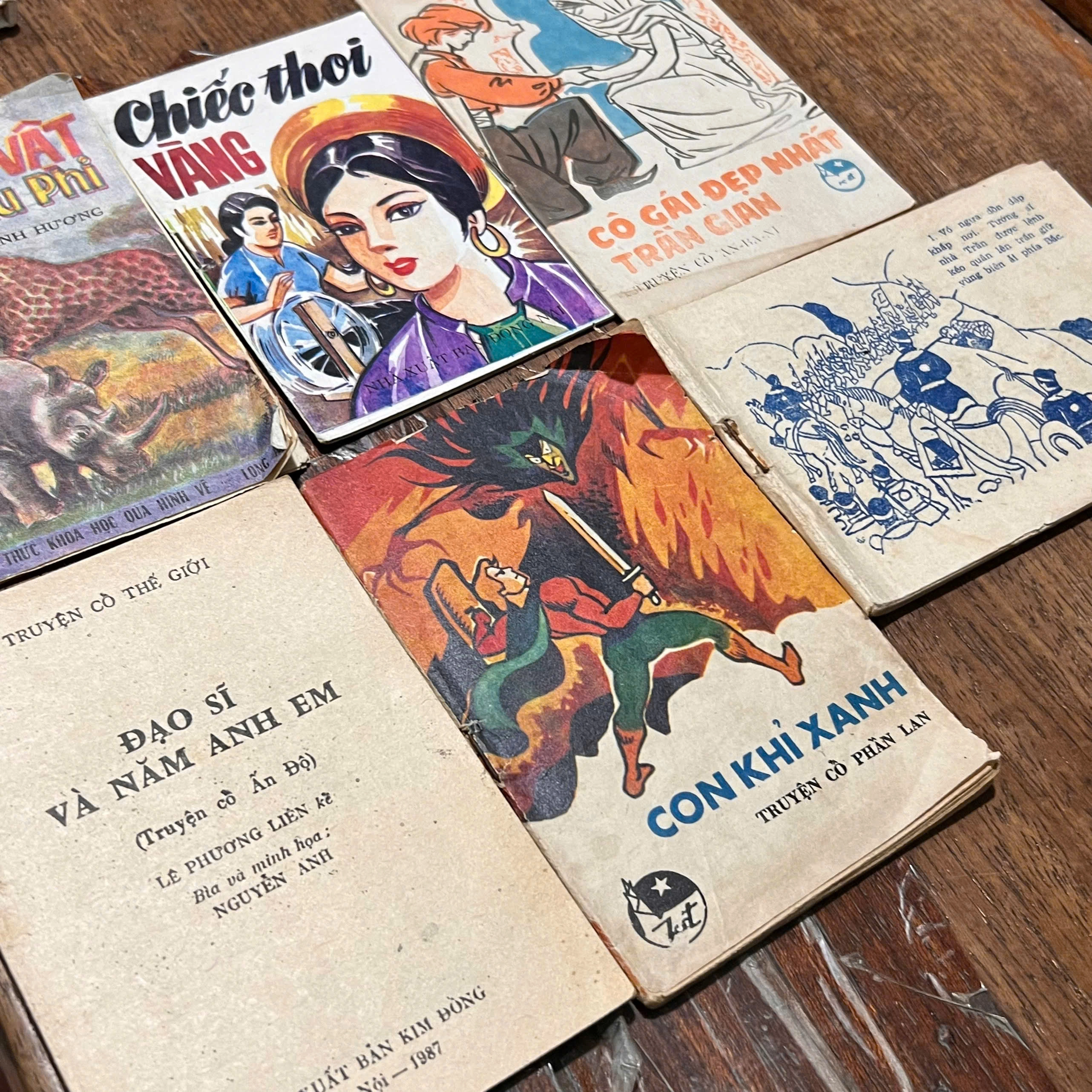 Combo 6 cuốn truyện 8x by  - Sách Book Cover - Ngọc Hiển Books