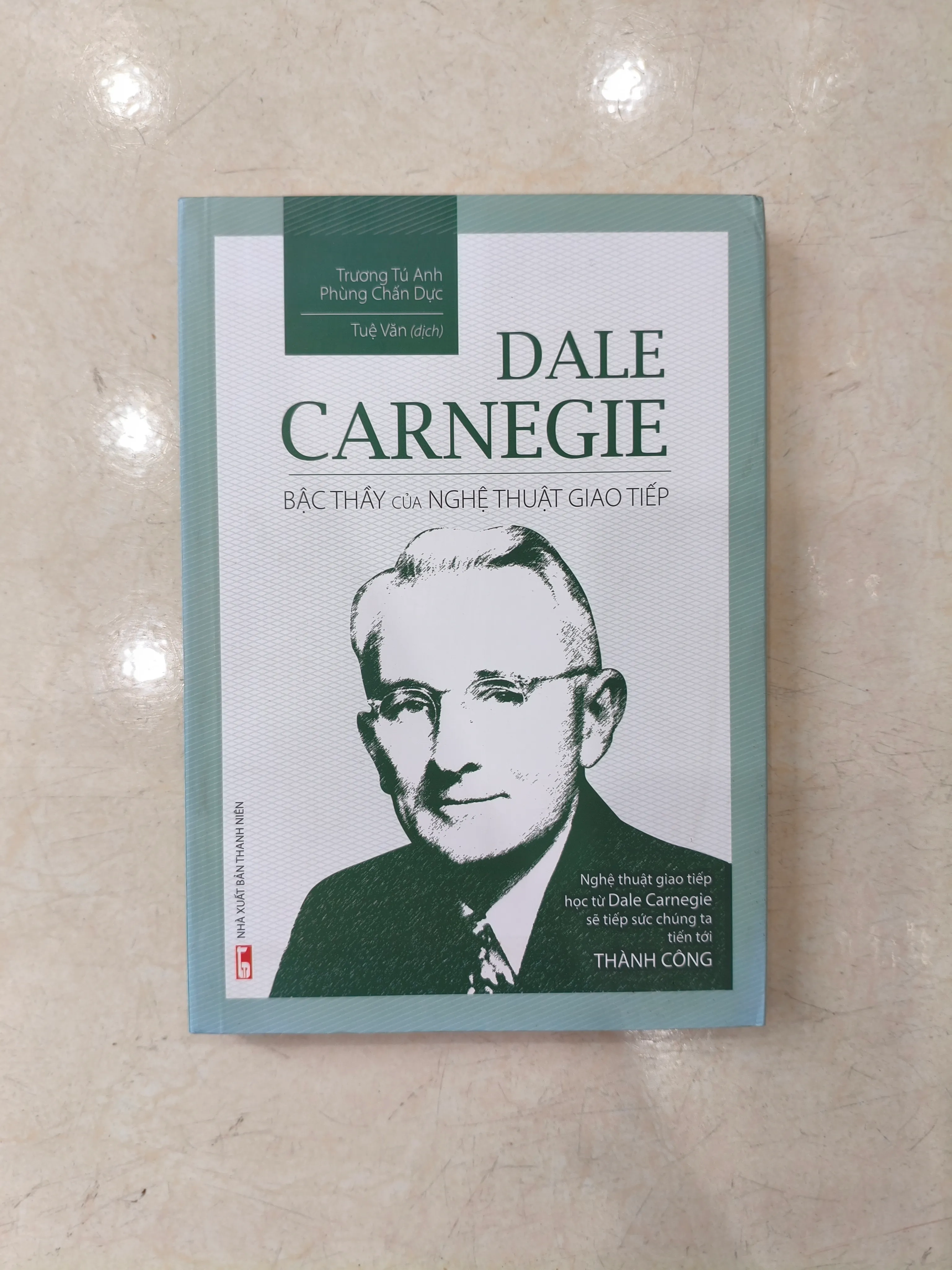 Dale Carnegie - Bậc thầy của nghệ thuật giao tiếp 🌱 by  - Sách Book Cover - Ngọc Hiển Books
