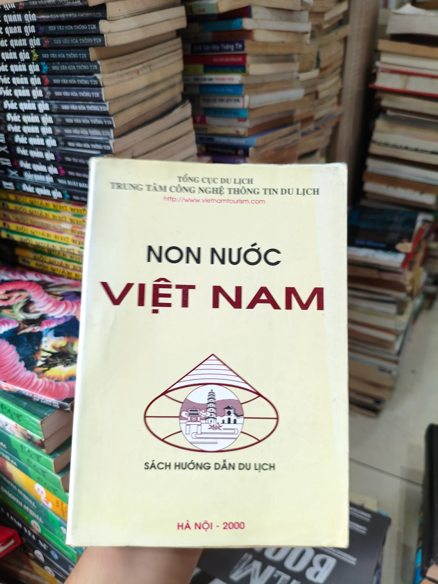 Non nước Việt Nam 🌱 by  - Sách Book Cover - Ngọc Hiển Books