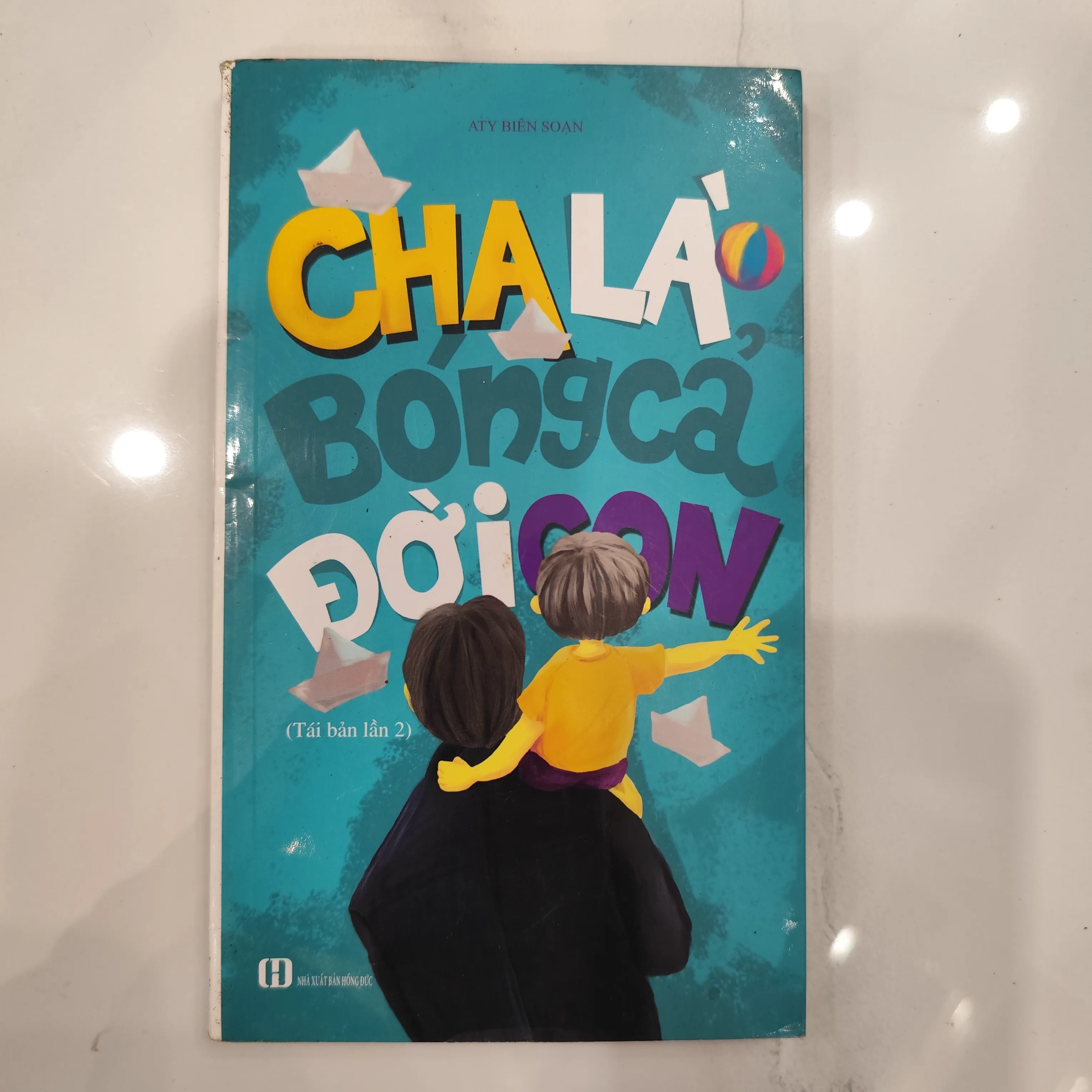 Cha là bóng cả đời con by  - Sách Book Cover - Ngọc Hiển Books