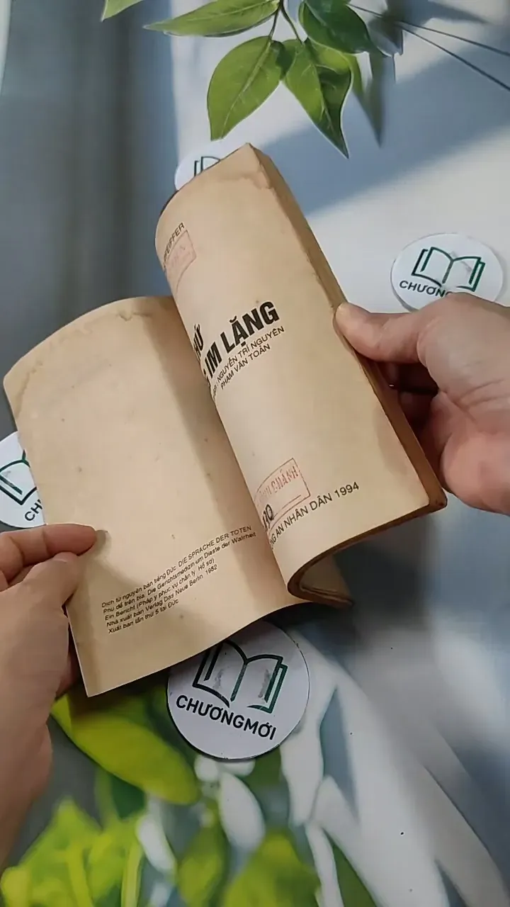 Quá Khứ Không Im Lặng - Hans Pfeiffer 713831