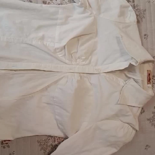 Sơ mi trắng size M 1022393