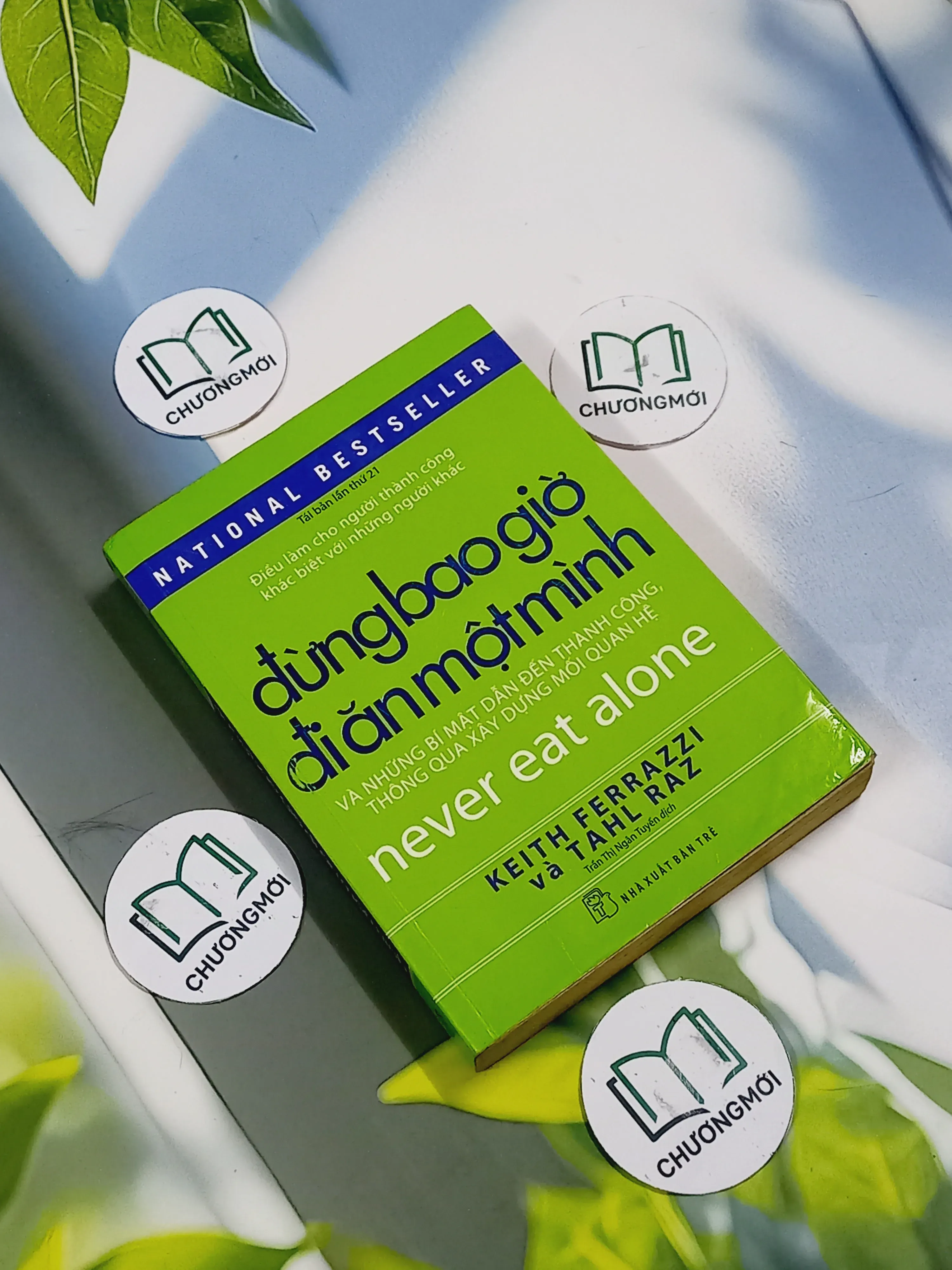 Đừng Bao Giờ Đi Ăn Một Mình