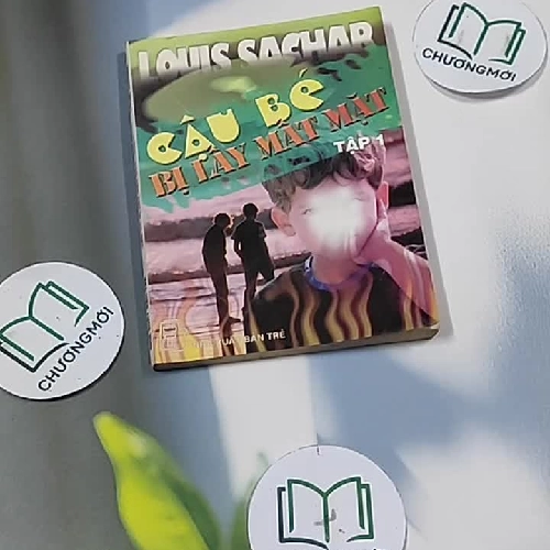 Cậu Bé Bị Lấy Mất Mặt (Tập 1) - Louis Sachar